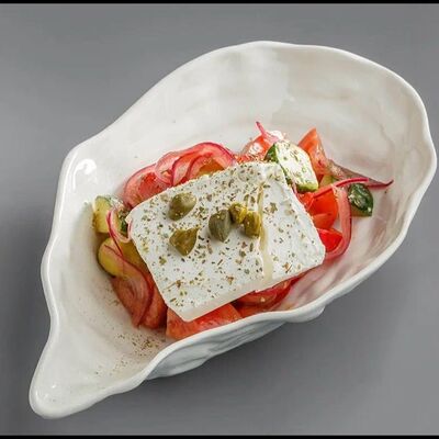 Греческий салатв Hug по цене 550 ₽