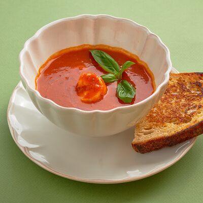 Томатный суп с морепродуктами в Итальянское бистро Figata по цене 990 ₽