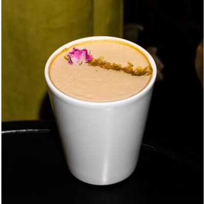 Раф фисташка-малина в Bisou Bisou Bistro по цене 550 ₽