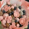 Букет Клубничное чудо в Креатив букет по цене 5300
