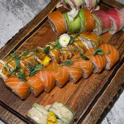 Ролл Премиум в Duran Bar & Grill по цене 3870 ₽