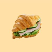 Круассан с бужениной и соусом песто в Цех85