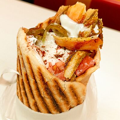 Шаверма в пите двойная в Бистро Али-Баба по цене 540 ₽