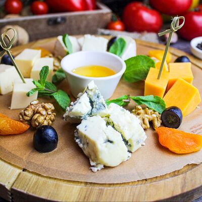 Европейские сыры в Долма по цене 990 ₽