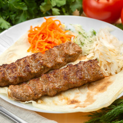 Люля-кебаб из говядины в Фуд Корт №1 по цене 530 ₽