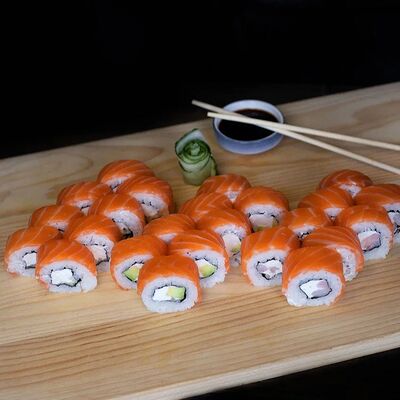 Сет Филадельфия в Barrel Sushi по цене 1860 ₽