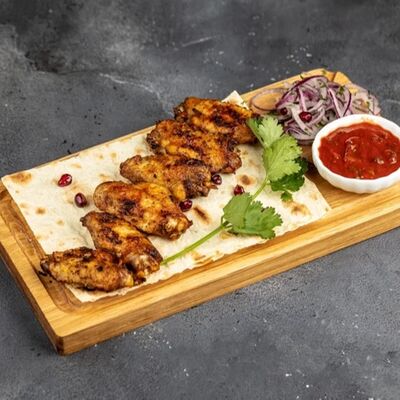 Шашлык из куриных крылышек в GRIL & SHASHLIK по цене 650 ₽