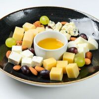 Сырное ассорти в Бамбуши