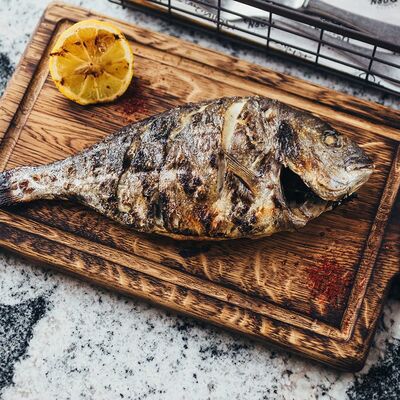 Дорадо с лимонной солью в Carne grill по цене 1200 ₽