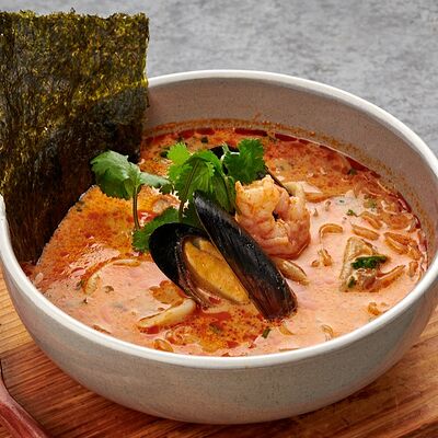 Том ям рамен с морепродуктамив Japan Corner по цене 1350 ₽