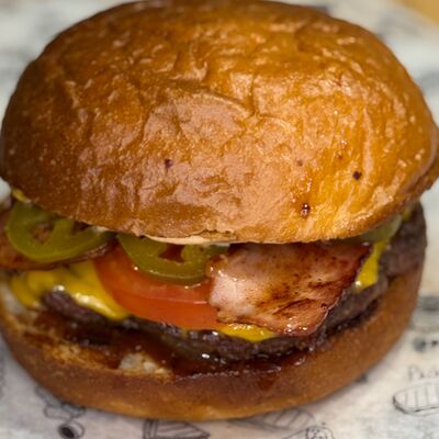 Бургер спайси в Colorcoffee по цене 690 ₽