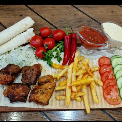 Шашлык из свинины с картофелем фри в Мангал №1 по цене 690 ₽