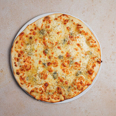 Пицца Четыре сыра Бьянка в Bocconcino по цене 1530 ₽