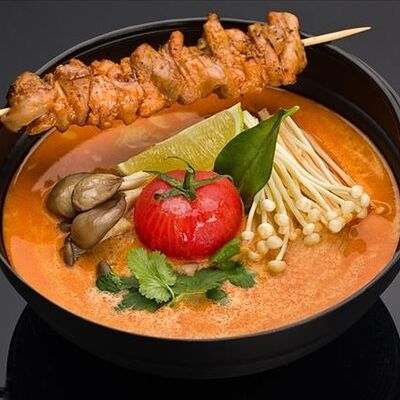 Суп Том ям с курицей в Bluefin по цене 1030 ₽