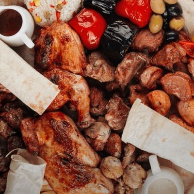 Ассорти из свинины и телятины в Шакароб по цене 6599 ₽