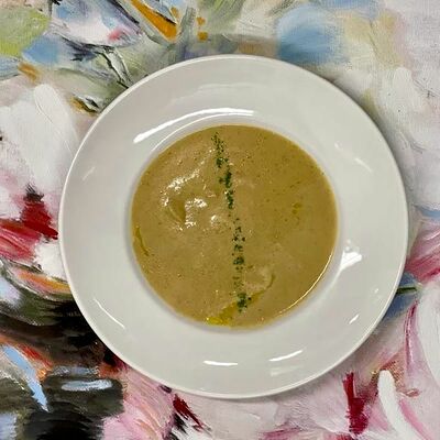 Крем-суп из белых грибов в Wine room gallery по цене 790 ₽