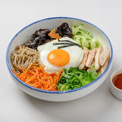 Пибимпаб с курицей в NYUSURI корейская кухня по цене 595 ₽