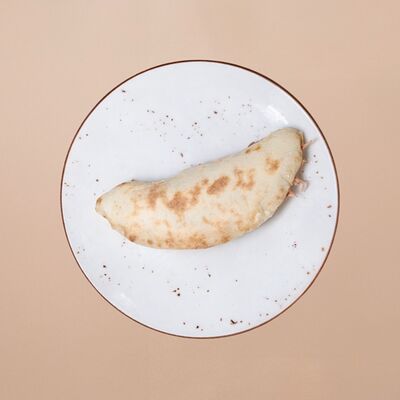 Лепешка с ростбифом в Романовская пекарня по цене 650 ₽