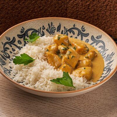 Курица карри с рисом басмати в 12 cafe по цене 590 ₽