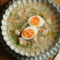 Куриный бульон в Дева