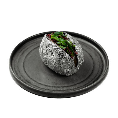 Картофель запеченный с каймаком и кониной в ИТЛЕ Стейк-кафе Halal по цене 470 ₽