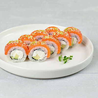 Филадельфия с авокадо и соусом Лайм в Мэджик ролл по цене 1219 ₽