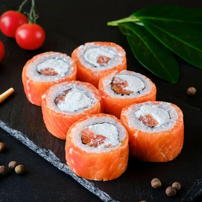 Ролл Филадельфия премиум в Суши и Роллы по цене 729 ₽