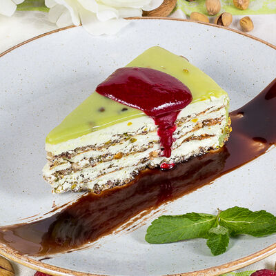 Десерт Фисташковый кейк в Луиджи & Тосё по цене 289