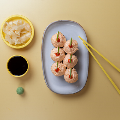 Острый ролл с креветкой в Rollwell по цене 540 ₽