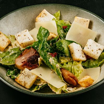 Салат с цыпленком в Горки парк по цене 660 ₽