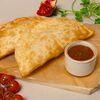 Чебуреки со смешанным фаршем и соусом аджика в Фаэтон по цене 300