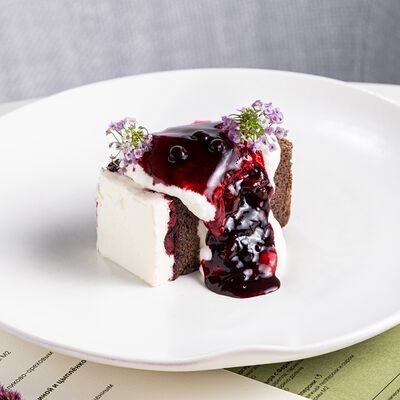 Черёмуховый торт в М2 Органик Клуб Зиларт по цене 960 ₽