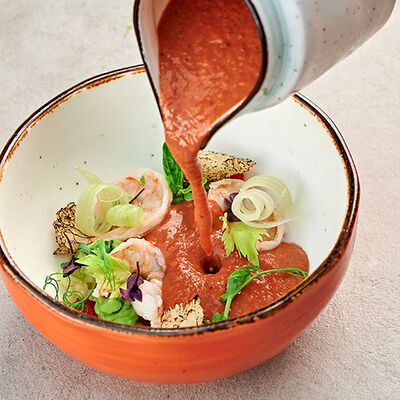 Гаспачо из свежих томатов с тигровой креветкой в Pivino по цене 360