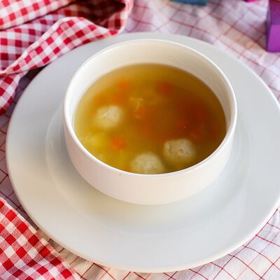 Бульон с фрикадельками в Хинкальня по цене 6 р.