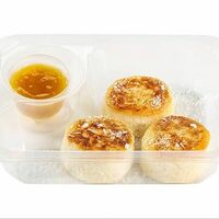 Творожные сырники с кокосовой стружкой и соусом из манго в CoffeeFact