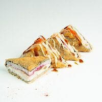 Жареный сэндвич с курицей (4 шт) в ЁБИСАН