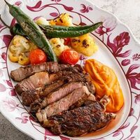 Рибай по-перуански с соусом ахи амарилло в Мансарда