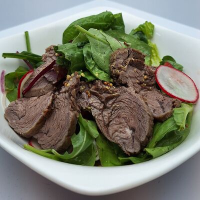 Салат с ростбифомв Smart Cafe по цене 1150 ₽