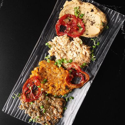 Мезе-сет в Энотека БарДо по цене 650 ₽