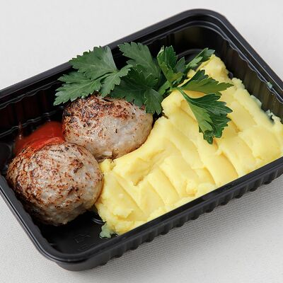 Тефтели с томатным соусом, пюре картофельное в Gost Food по цене 300 ₽