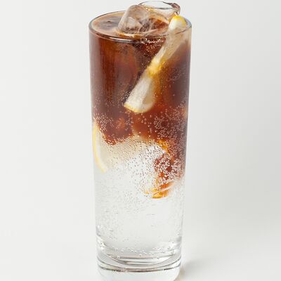 Эспрессо-тоник Grand в Surf Coffee X Val DIsere по цене 380 ₽