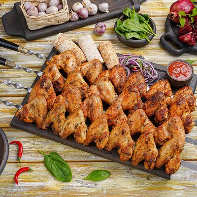 Набор шашлыков из куриных крылышек в Геленджик по цене 2100 ₽