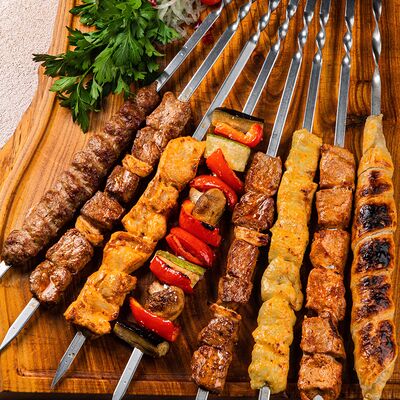 Шашлык из свинины в Омар Хайям по цене 580 ₽