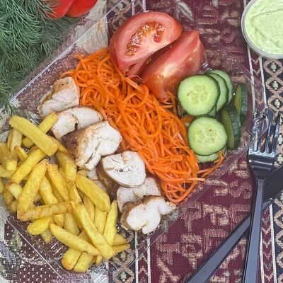 Ланч-бокс с шашлыком курица в Мангалити по цене 350 ₽