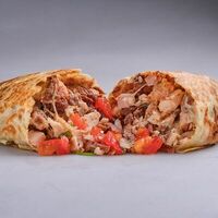 Чикенчимибиф в Uno Dos Tacos!