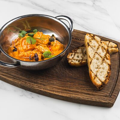 Тигровые креветки в соусе том ям в Buffalero di Mare по цене 2500 ₽