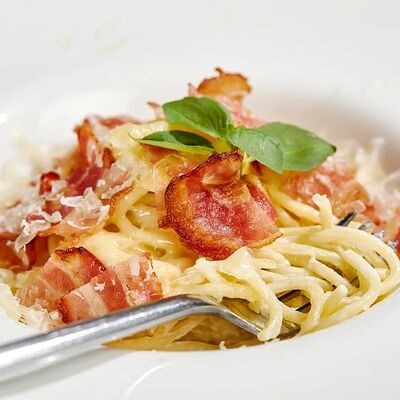 Карбонара от шефа на желтках в Гастробар DOM по цене 480