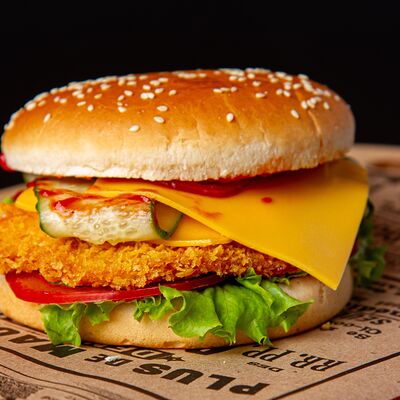 Шниц-бургер куриный в Шницель по цене 435 ₽