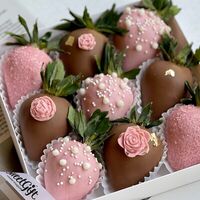 Клубника в шоколаде Парадайз в SweetGift клубника в шоколаде