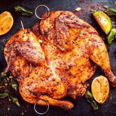 Цыплёнок с овощами в Паприка по цене 1390 ₽